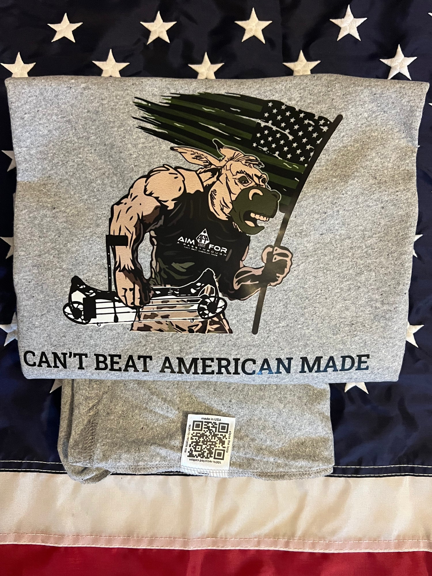 can'tbeatamericanmadetshirtgreycloseup