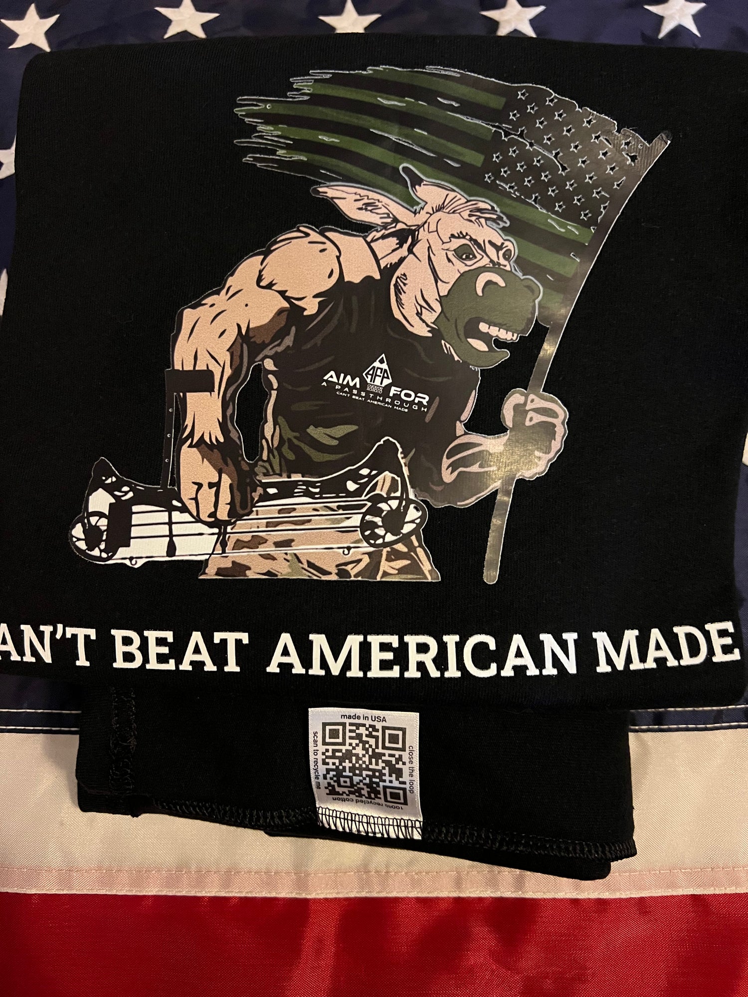 can'tbeatamericanmademuletshirtblackclse up
